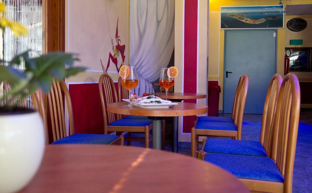 Hotel La Fenice Lignano Sabbiadoro Extérieur photo