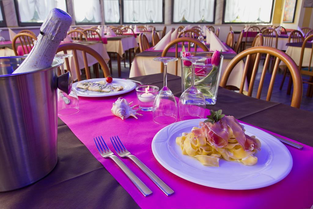 Hotel La Fenice Lignano Sabbiadoro Extérieur photo