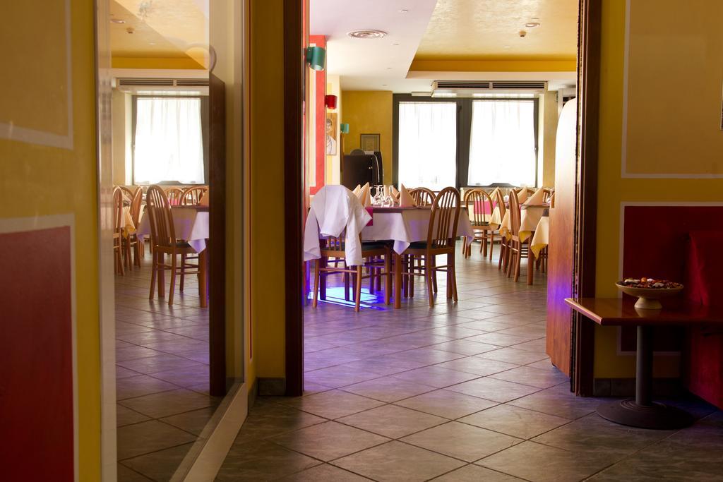 Hotel La Fenice Lignano Sabbiadoro Extérieur photo
